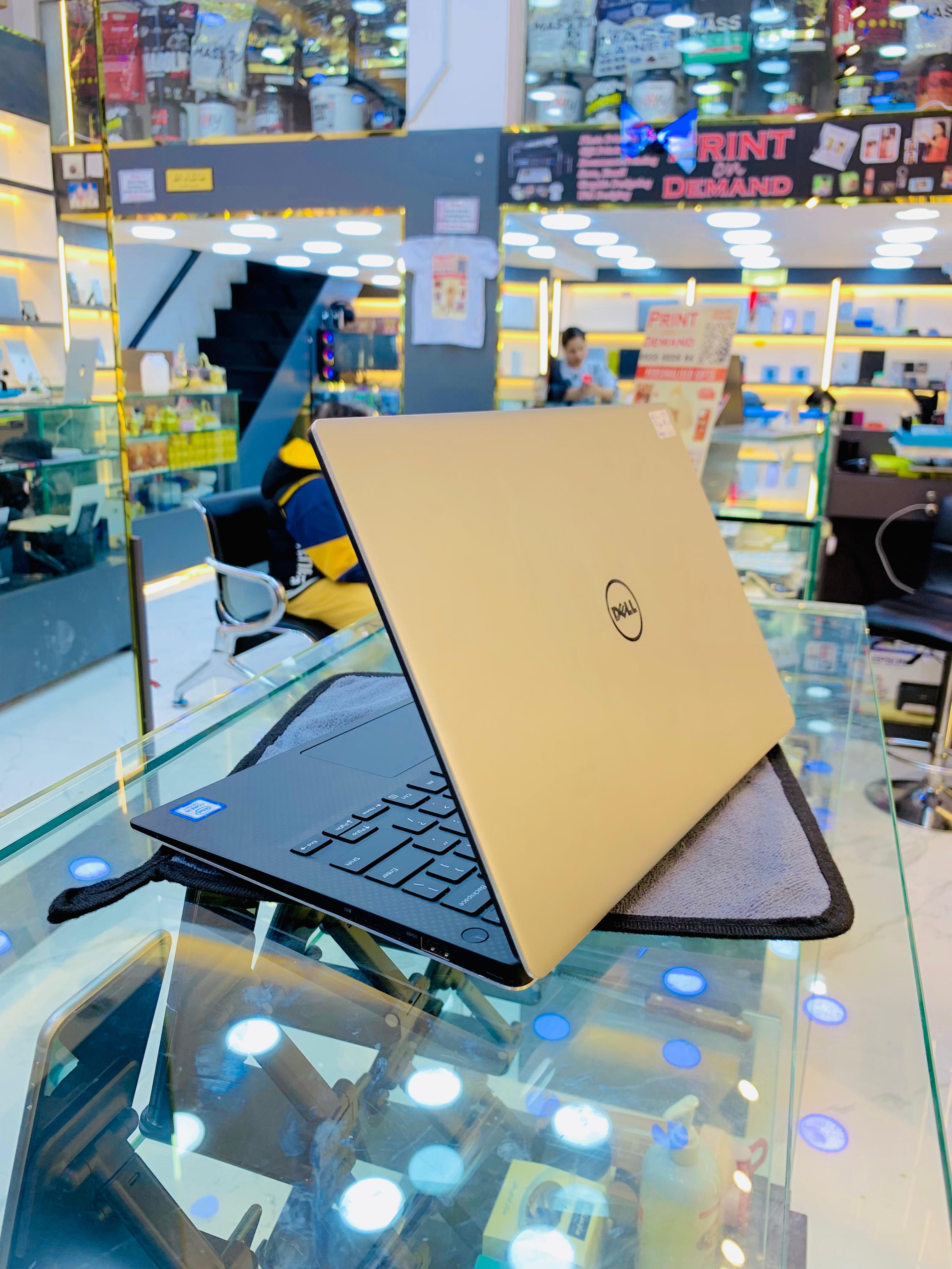 DELL XPS